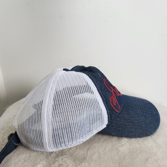 Ariat A300015620 Mesh Baseball Cap Cursive Red Logo Denim Blue White EUC Unisex - Picture 5 of 8